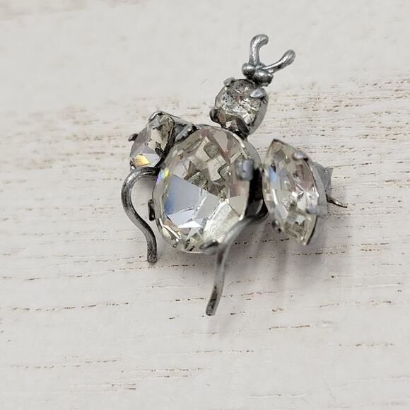 Vintage 1960 Austrian Crystal 3D Bug Brooch Silver Tone Insect Pin - Picture 8 of 13